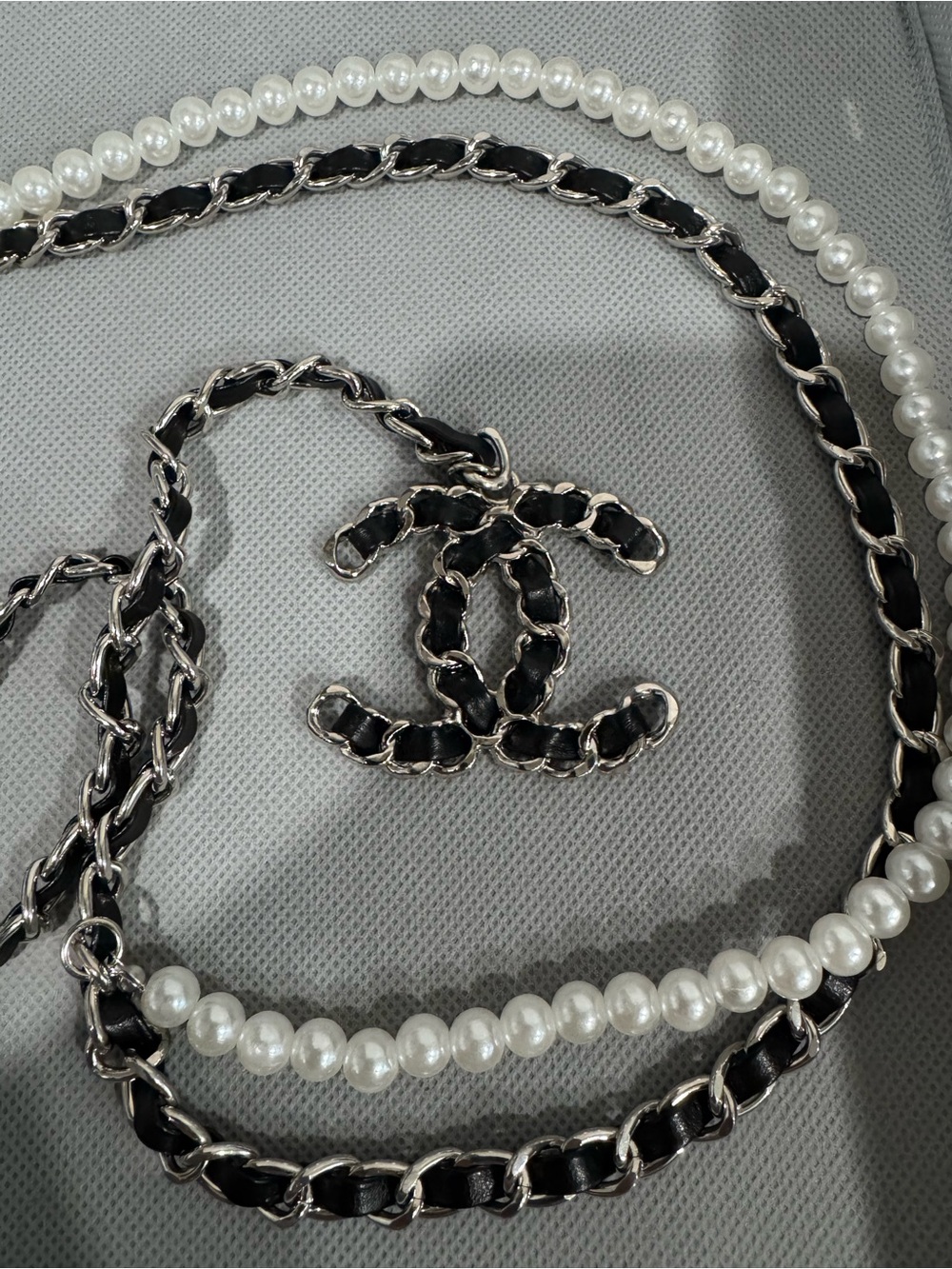 Black & silver with pearl detailed waist chain